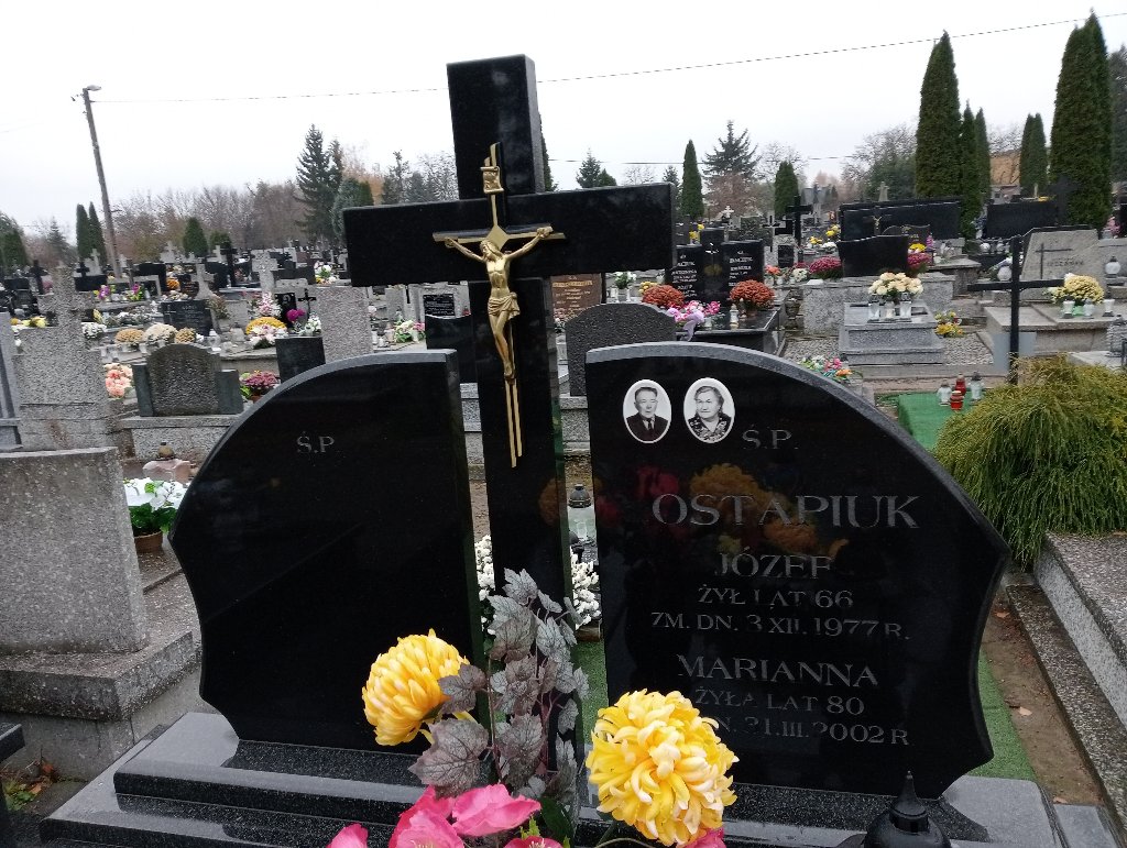 Grób Marianna Ostapiuk