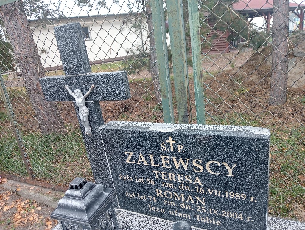 Grób Roman Zalewski