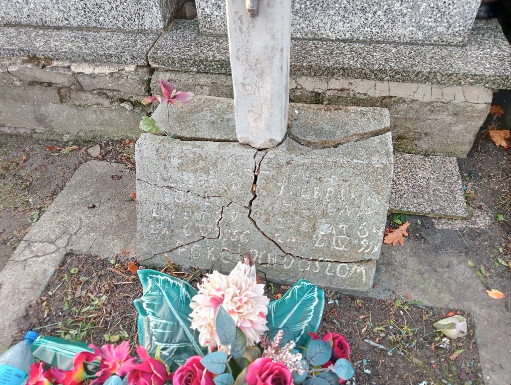 Grób Teofil Izdebski