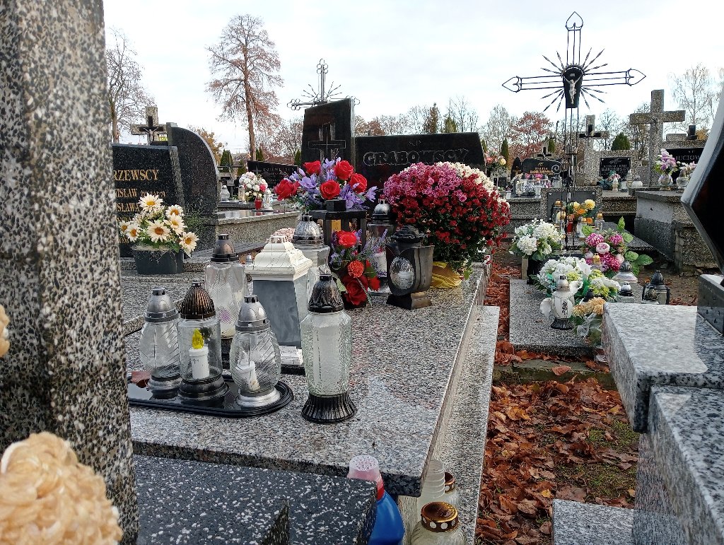 Grób Alina Grabowska