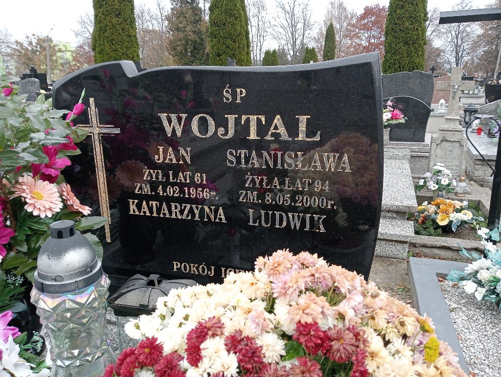 Grób Jan Wojtal
