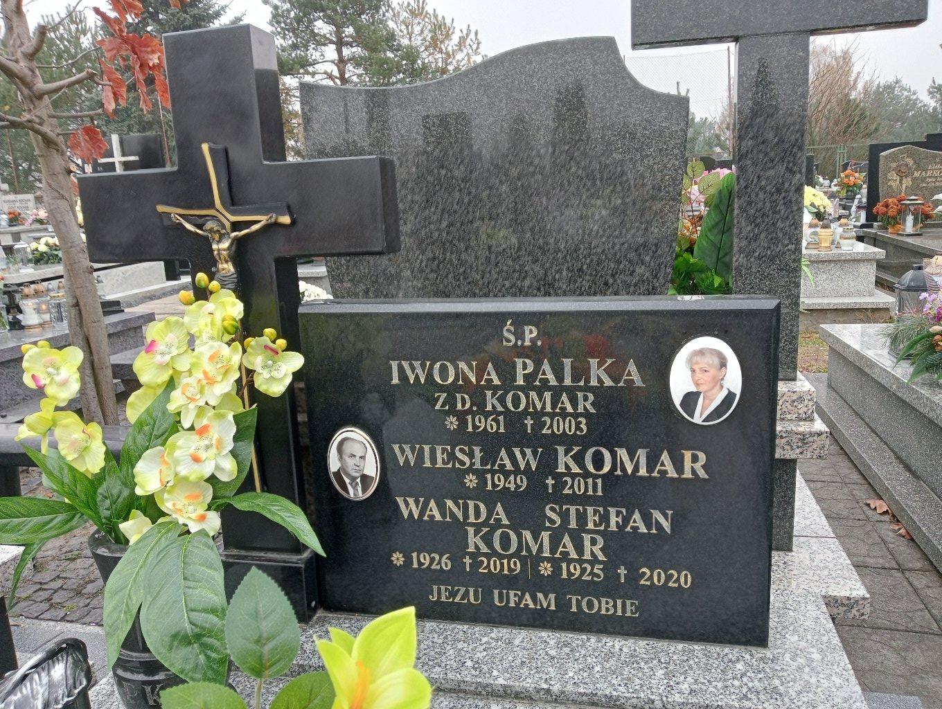Grób Wiesław Komar